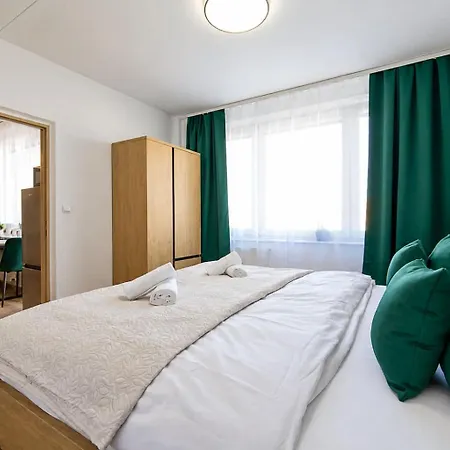 Spacious Family For 6 - Lift & Balcony Kassa