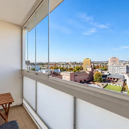 Spacious Family For 6 - Lift & Balcony Apartman