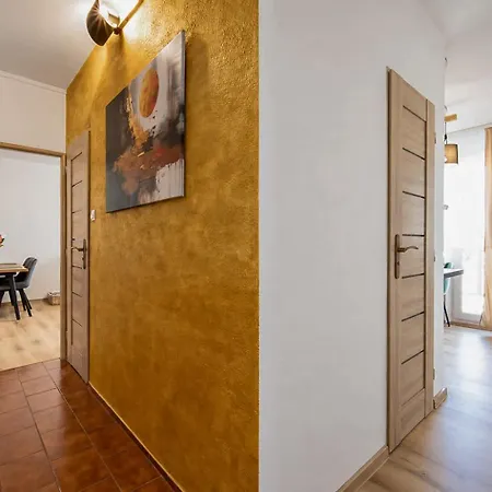 Spacious Family For 6 - Lift & Balcony * Kassa